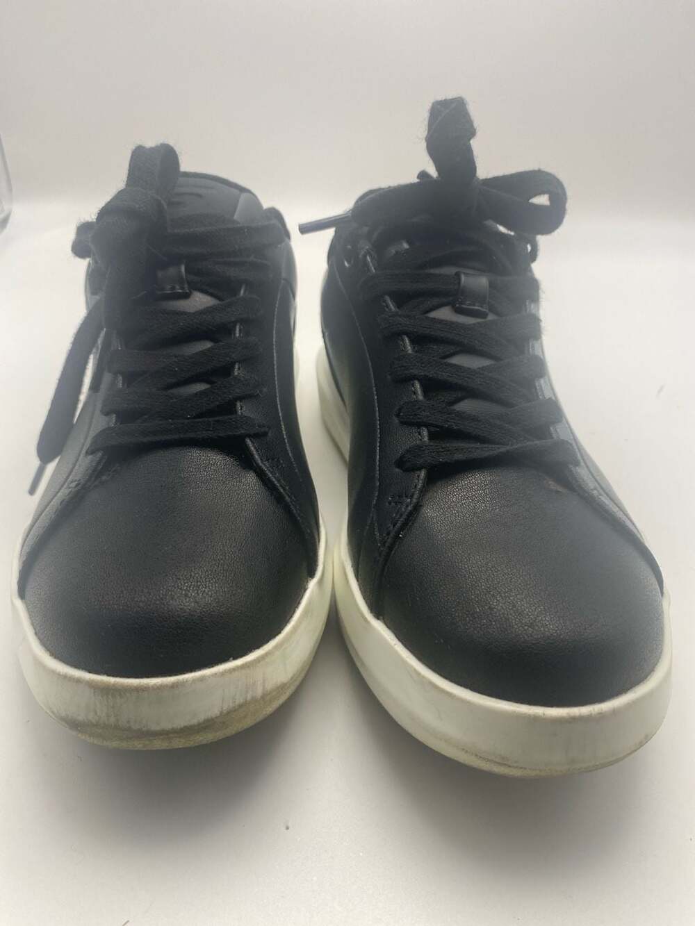 Skechers Archfit Black Leather Sneakers Size 6.5 (G1028)